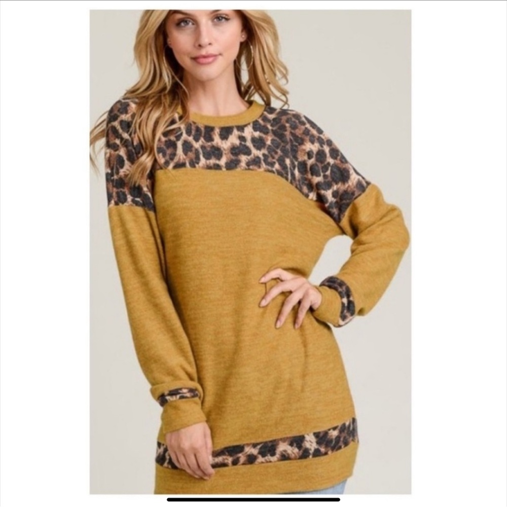 LEOPARD CONTRAST TOP